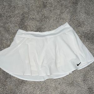 Nike tennis skirt